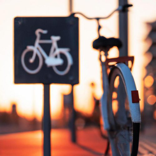 Znaki drogowe dla rowerzysty – jakie warto znać?